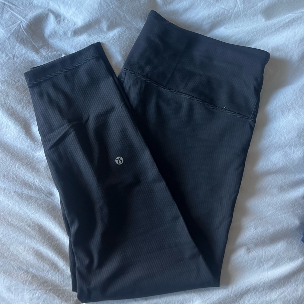 Lululemon black leggings.